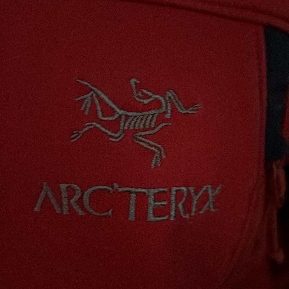 Arc'teryx Red Jacket Men’s Size S - Picture 3 of 12